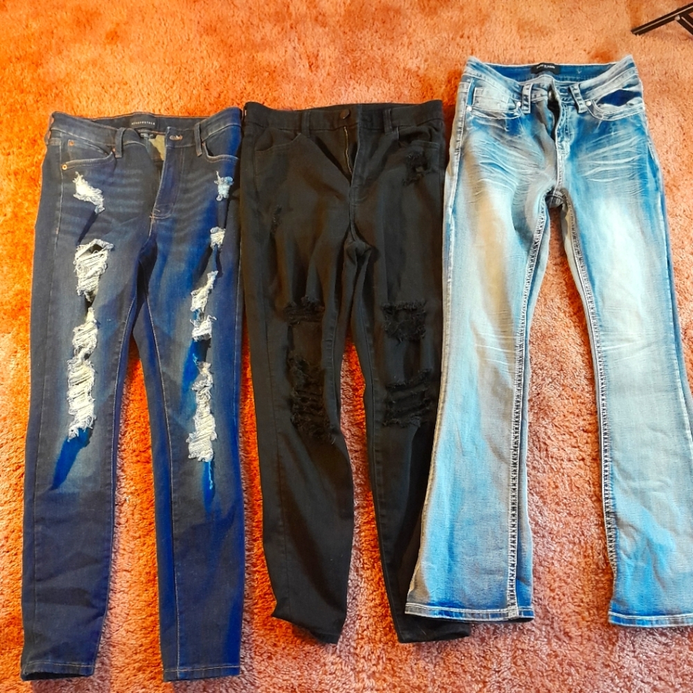 3 pairs of girls jeans size 6 and 7